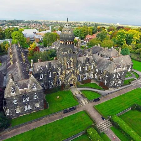 Hinsley Hall Leeds (West Yorkshire)