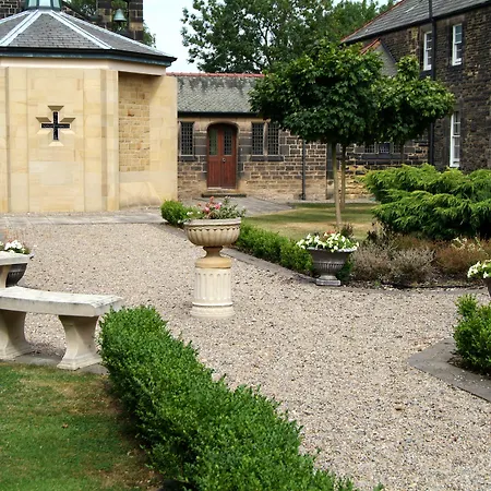 Hinsley Hall Hotel 3*