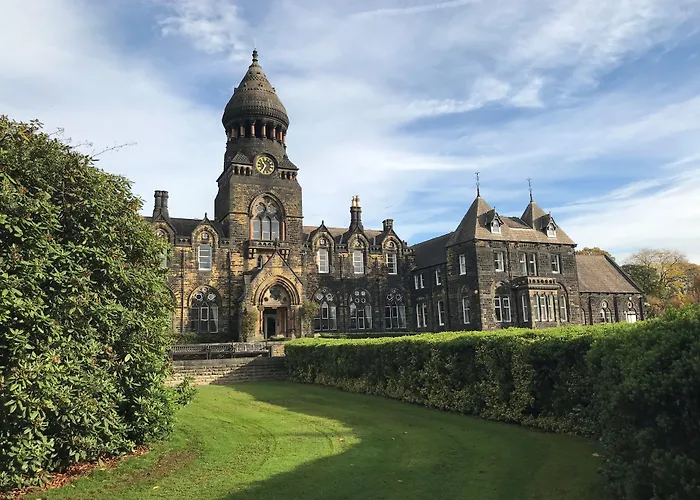 Hinsley Hall Leeds (West Yorkshire)