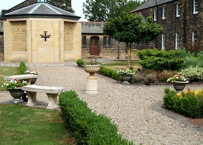 Hinsley Hall Hotel 3*