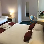 Hinsley Hall מלון 3*