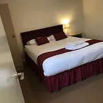 Hinsley Hall 3*