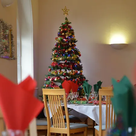 欣斯利大楼酒店 3*