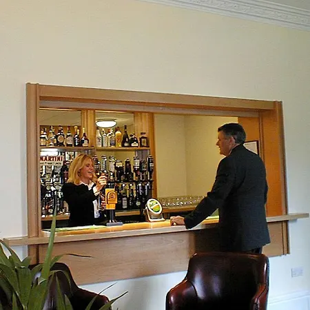 Hinsley Hall 3*
