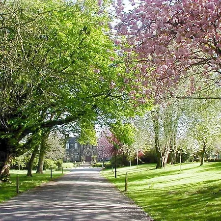Hinsley Hall 3*