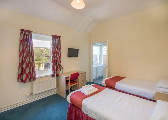 Hinsley Hall Hotel 3*